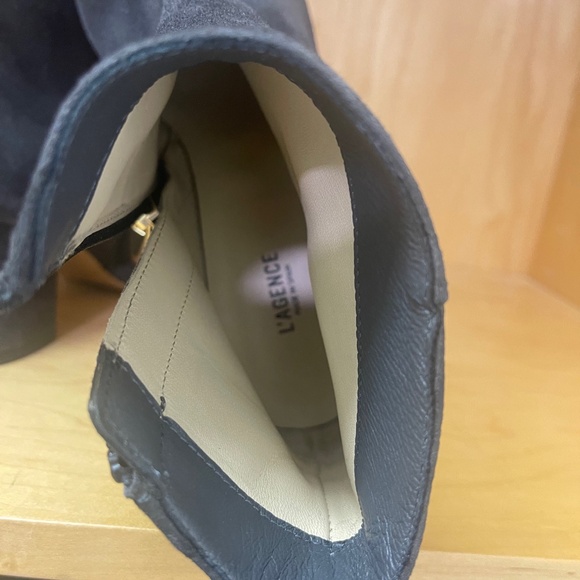 L'AGENCE Grey Suede Jeanne II Booties, Size 36.5 - New without box - Picture 9 of 10